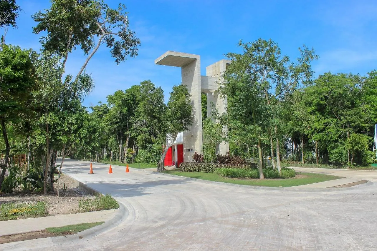 Stylish 2Br Apartment Charming Private Balcony With Pool View In Gated Community Akumal Mexico